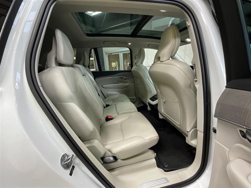 2023 VOLVO XC90 Plus