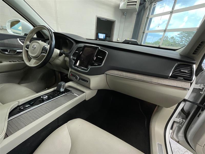 2023 VOLVO XC90 Plus