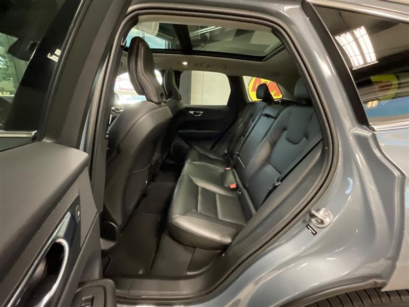 2023 VOLVO XC60 Core