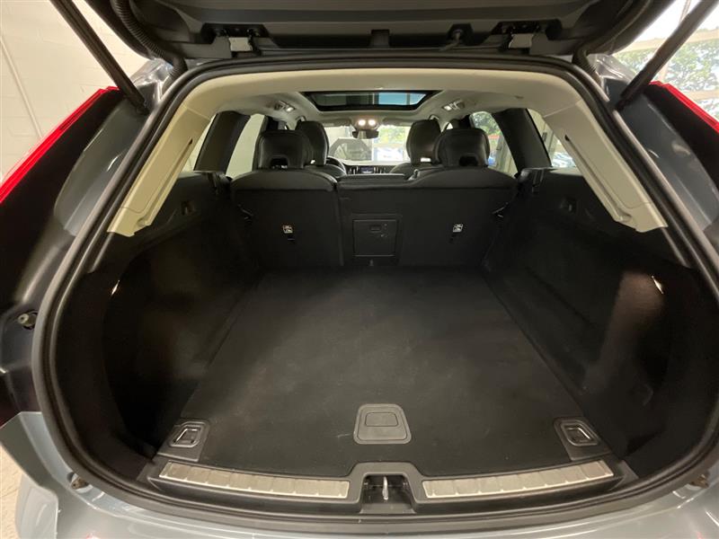 2023 VOLVO XC60 Core