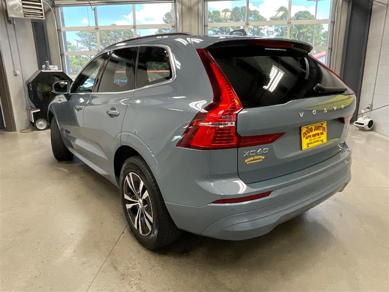 2023 VOLVO XC60 Core