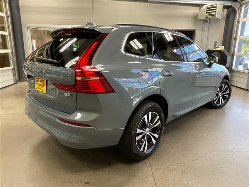 2023 VOLVO XC60 Core