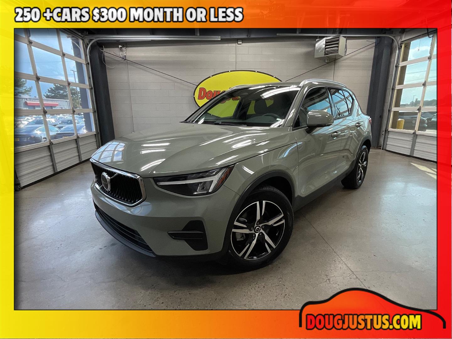 2023 Volvo XC40 Core