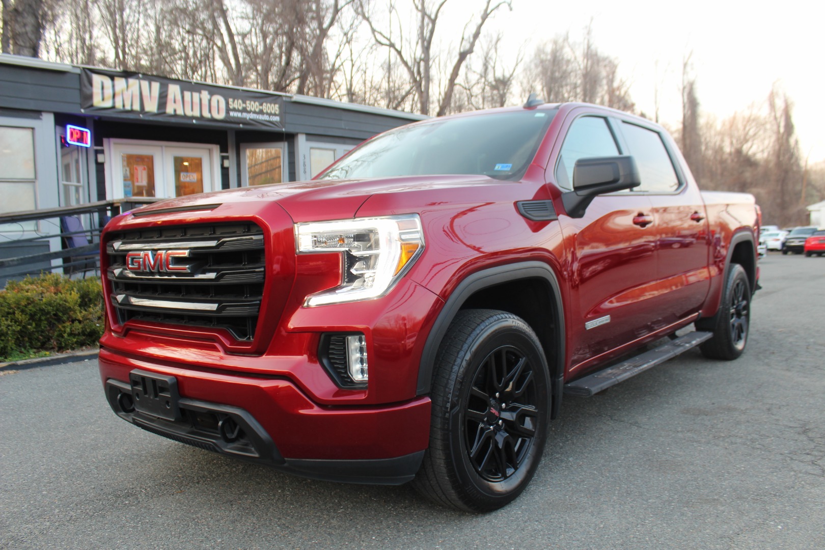 2021 GMC Sierra 4WD Crew Cab Short Box Elevation's photo