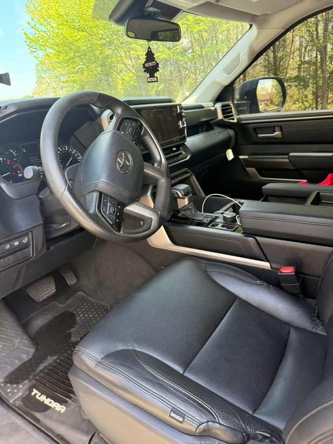 2024 Toyota Tundra SR5 - Photo 11