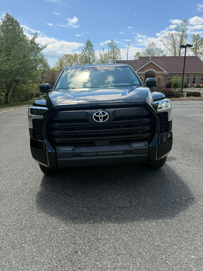 2024 Toyota Tundra SR5 - Photo 2