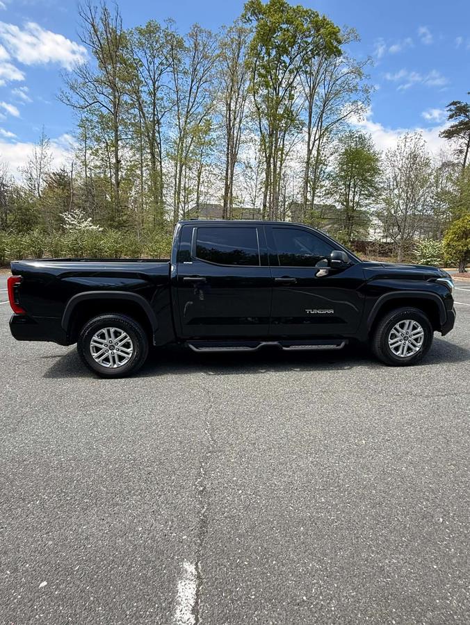 2024 Toyota Tundra SR5 - Photo 8