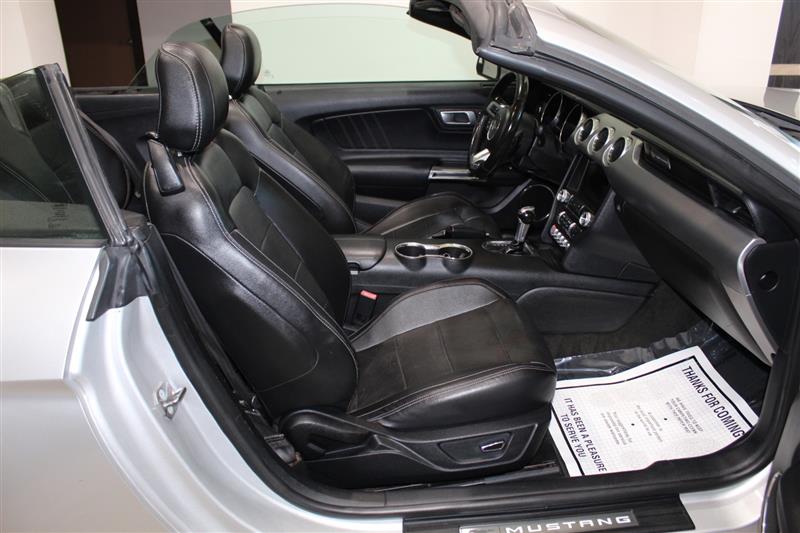 2018 Ford Mustang EcoBoost - Photo 26