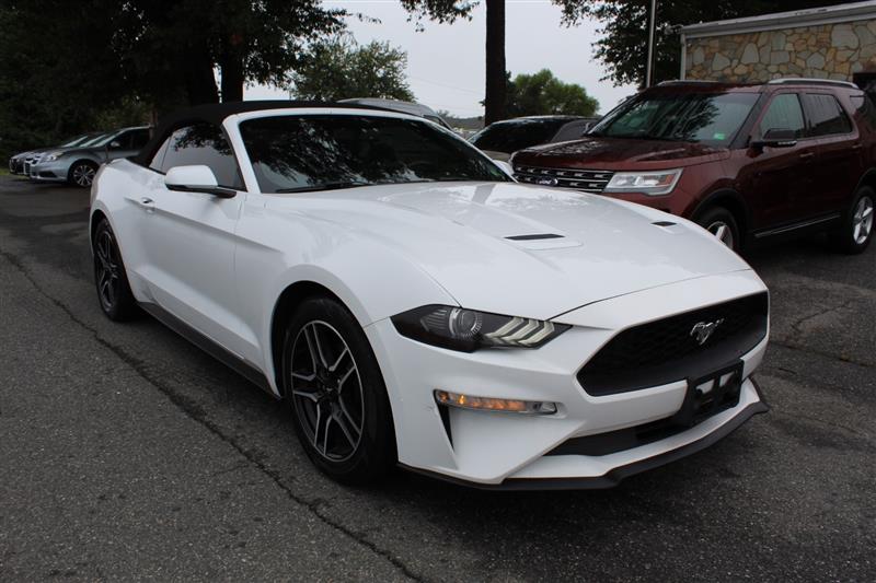 2018 Ford Mustang EcoBoost - Photo 9