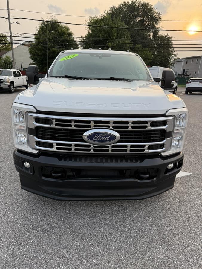 2025 FORD SUPER DUTY F-350 DRW XL/XLT/Lariat/King Ranch/Platinum