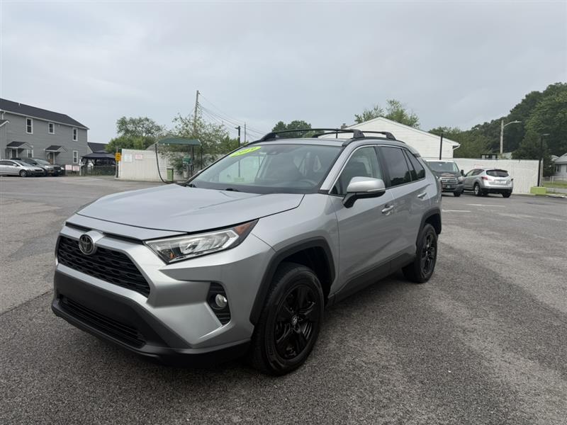 2019 TOYOTA RAV4 XLE