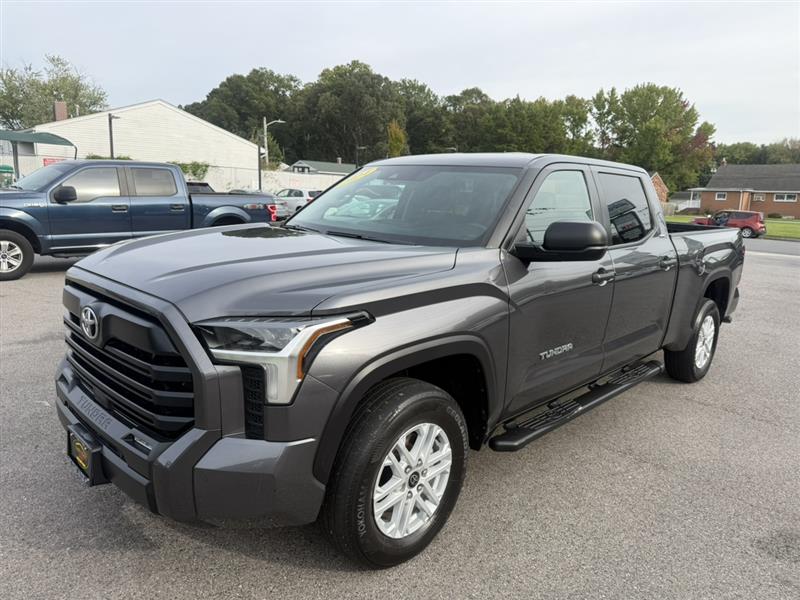 2024 TOYOTA TUNDRA SR5