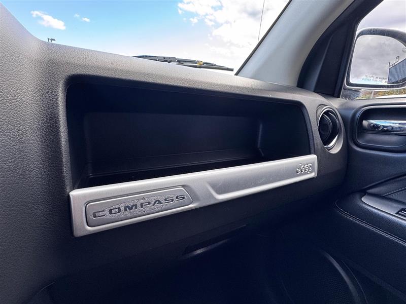 2016 Jeep Compass Latitude - Photo 10