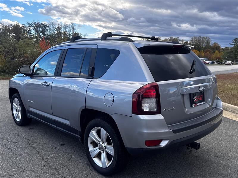 2016 Jeep Compass Latitude - Photo 3