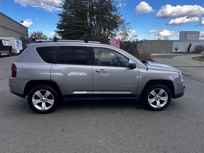 2016 Jeep Compass Latitude - Photo 6