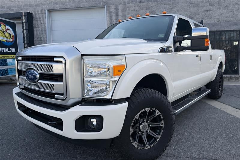 2015 Ford F-250 Lariat 4x4 Crew Cab 172 in's photo