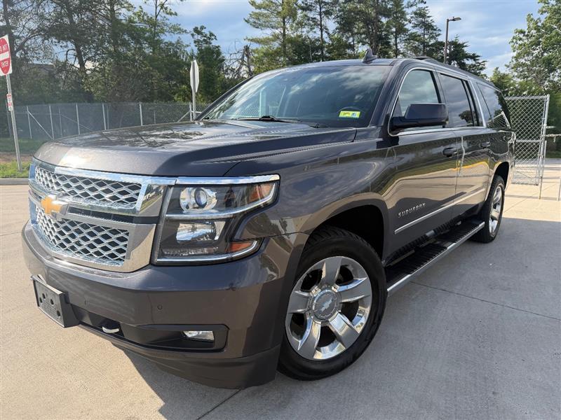 2017 Chevrolet Suburban 4WD 1500 LT w/8-speed's photo