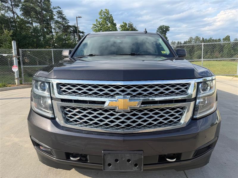 2017 Chevrolet Suburban LT - Photo 10