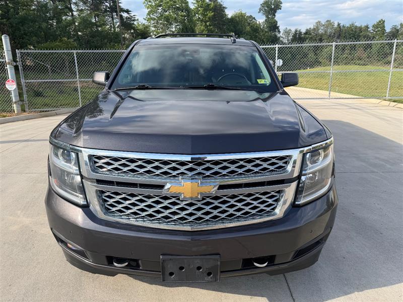 2017 Chevrolet Suburban LT - Photo 11