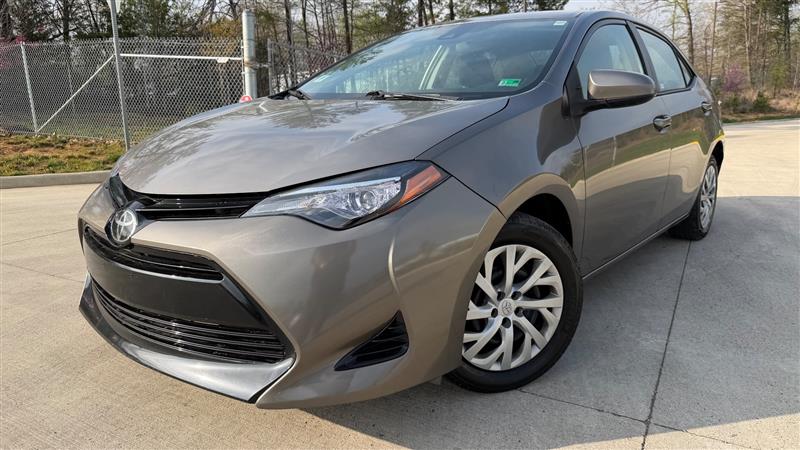 2018 Toyota Corolla LE AT's photo