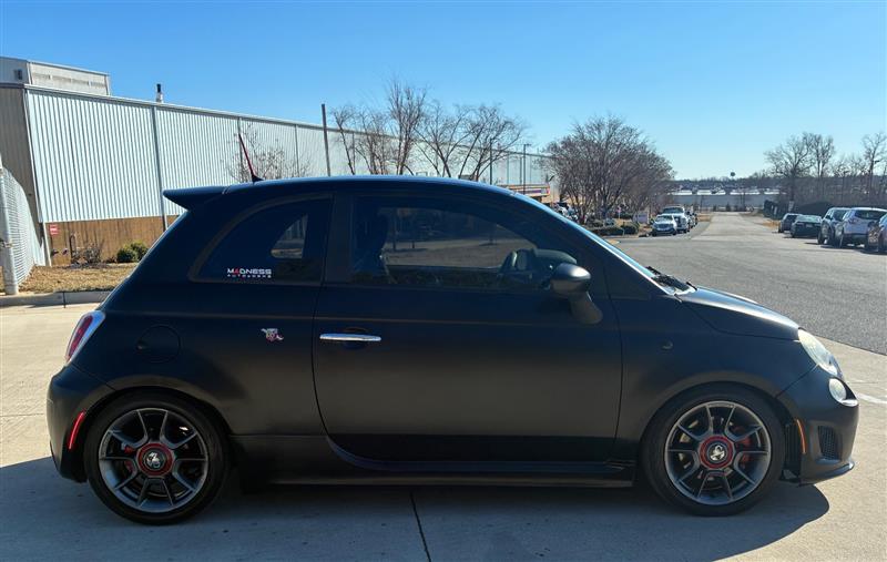 2015 FIAT 500 Abarth - Photo 4