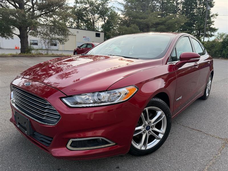 2016 Ford Fusion SE's photo