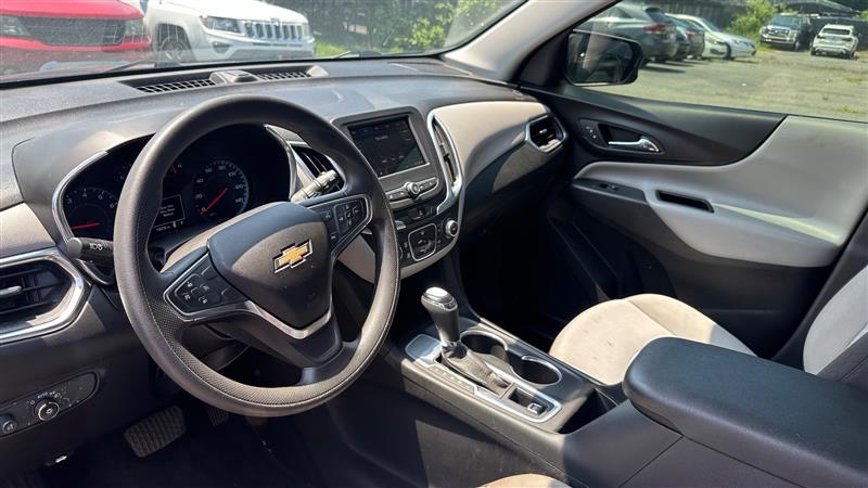 2019 Chevrolet Equinox LS - Photo 11
