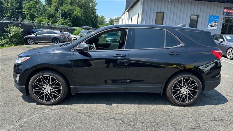 2019 Chevrolet Equinox LS - Photo 2