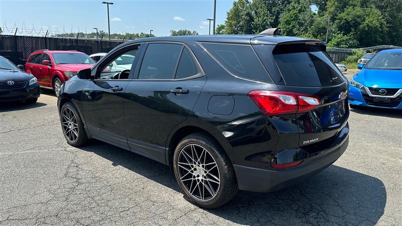 2019 Chevrolet Equinox LS - Photo 3