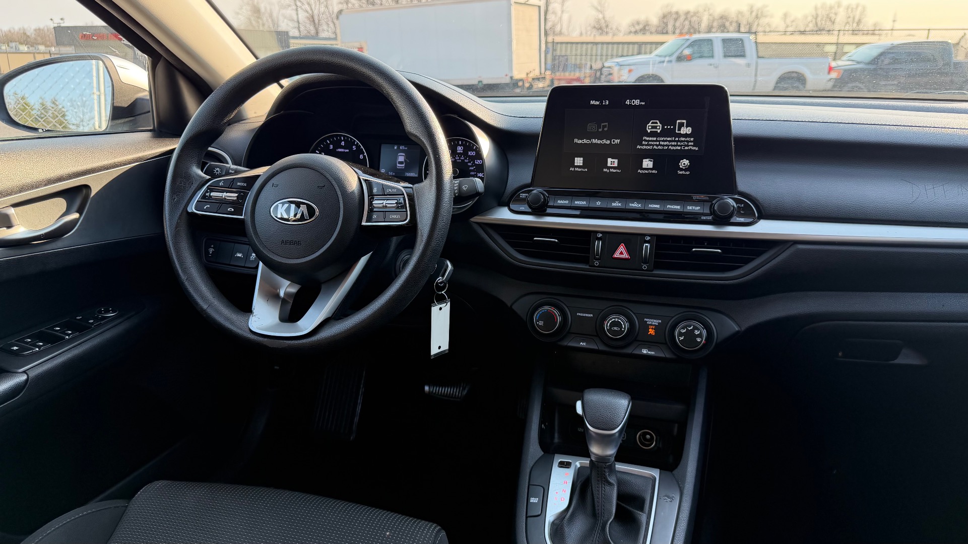 2021 Kia Forte LXS - Photo 33