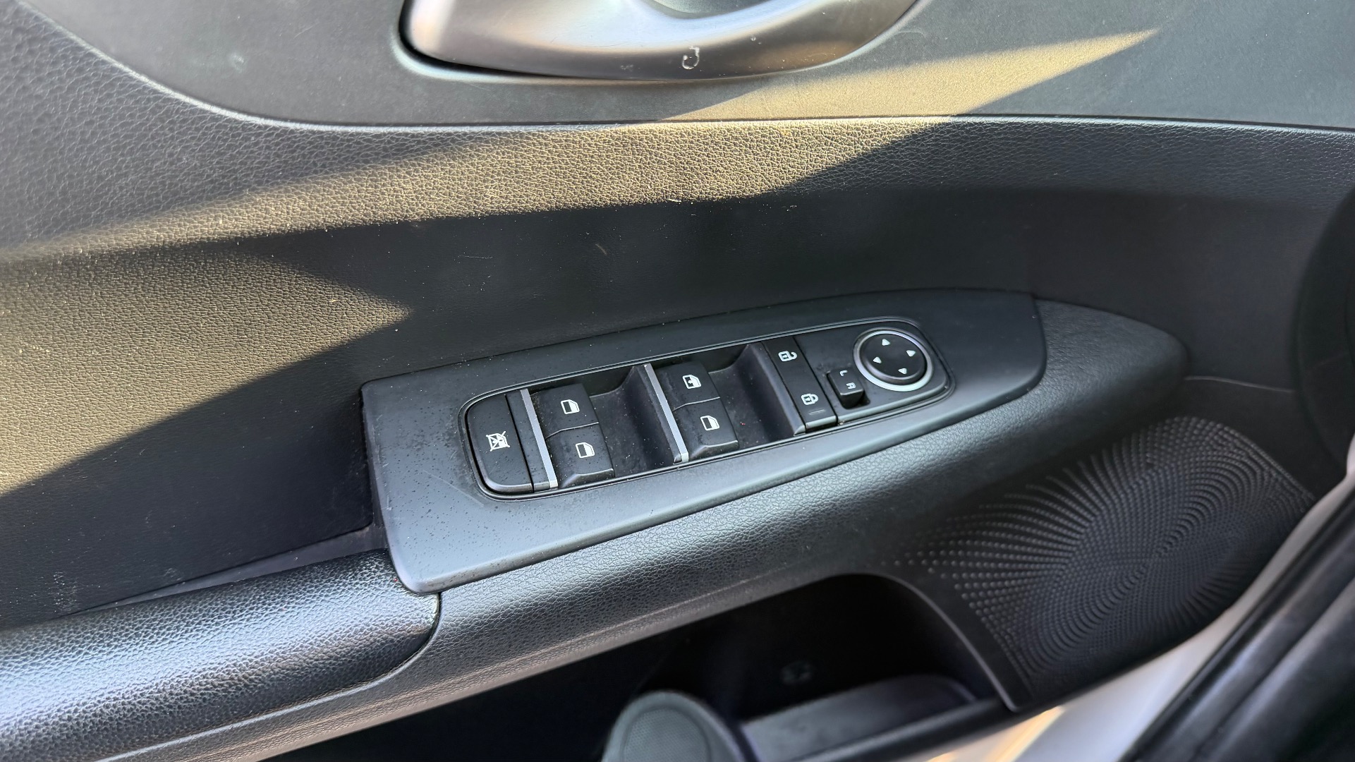2021 Kia Forte LXS - Photo 47