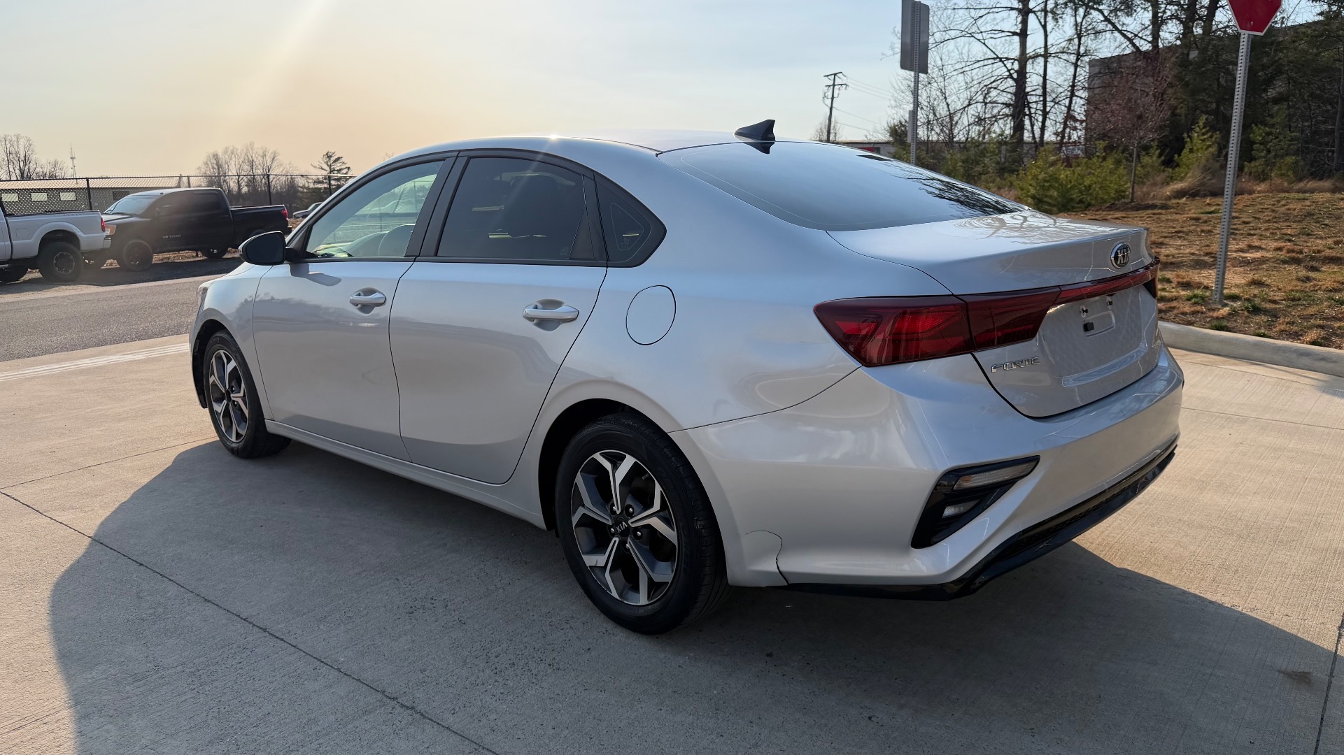 2021 Kia Forte LXS - Photo 5