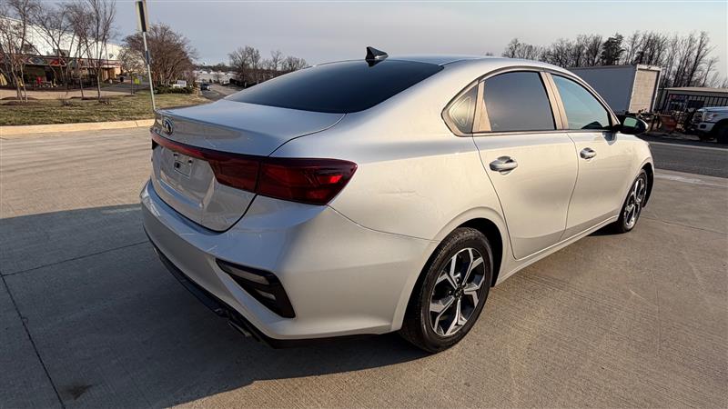 2021 Kia Forte LXS - Photo 5