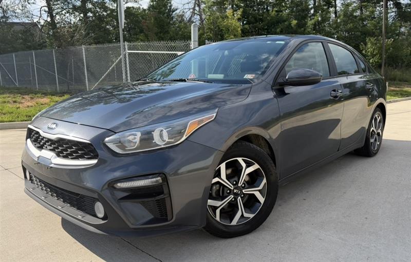 2021 Kia Forte LXS AT's photo