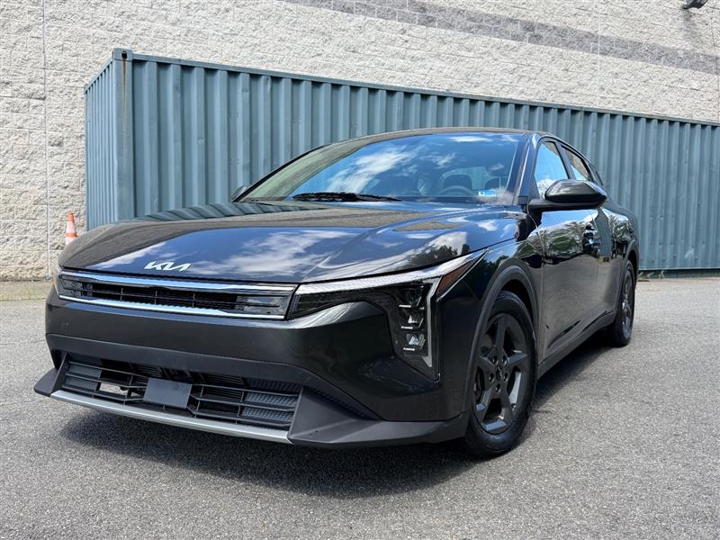 Interstellar Gray 2025 Kia K4 Sedan Front-Wheel Drive Automatic