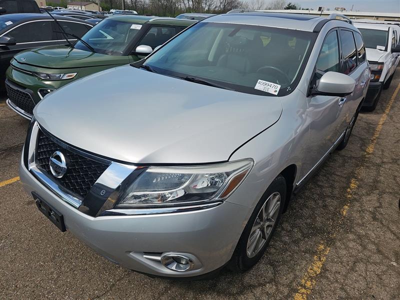 2015 Nissan Pathfinder SL 4WD's photo