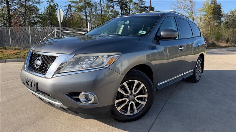 2015 Nissan Pathfinder SL 4WD's photo