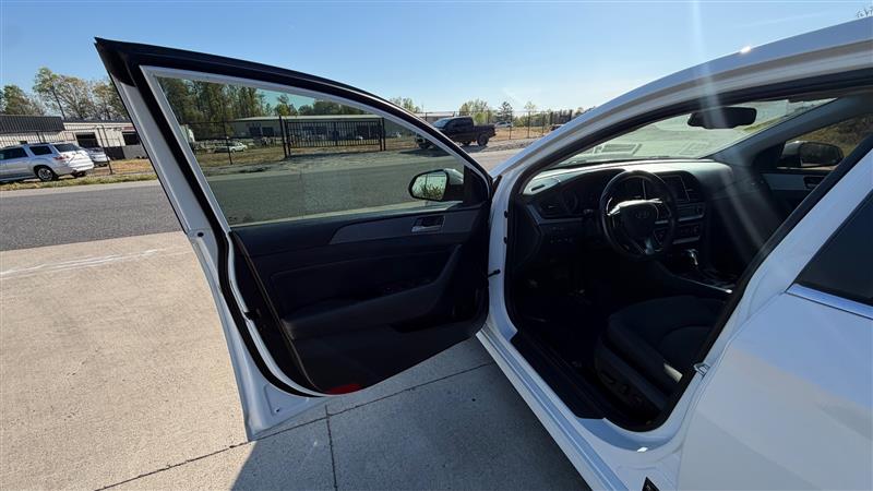 2018 Hyundai Sonata SEL - Photo 9