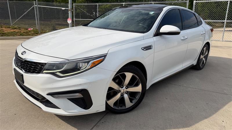 2019 Kia Optima S AT's photo