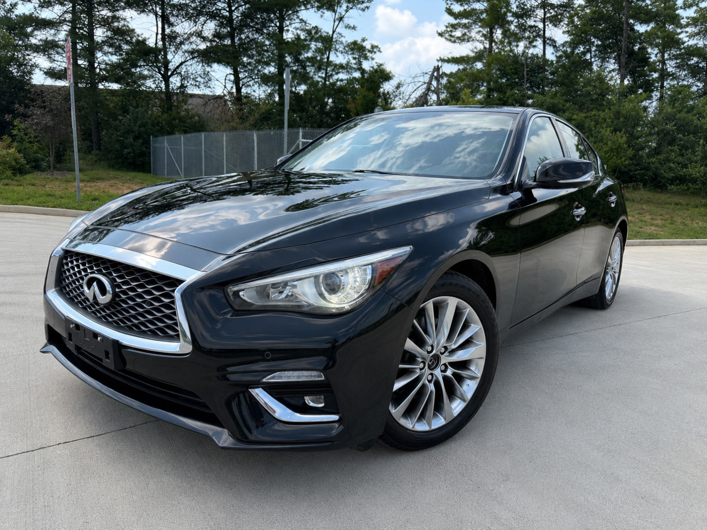 2021 INFINITI Q50 LUXE