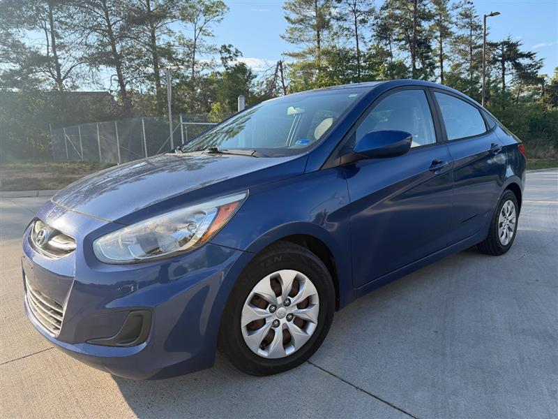 Pacific Blue Pearl 2017 Hyundai Accent SE Sedan FWD Sedan Front-Wheel Drive Automatic