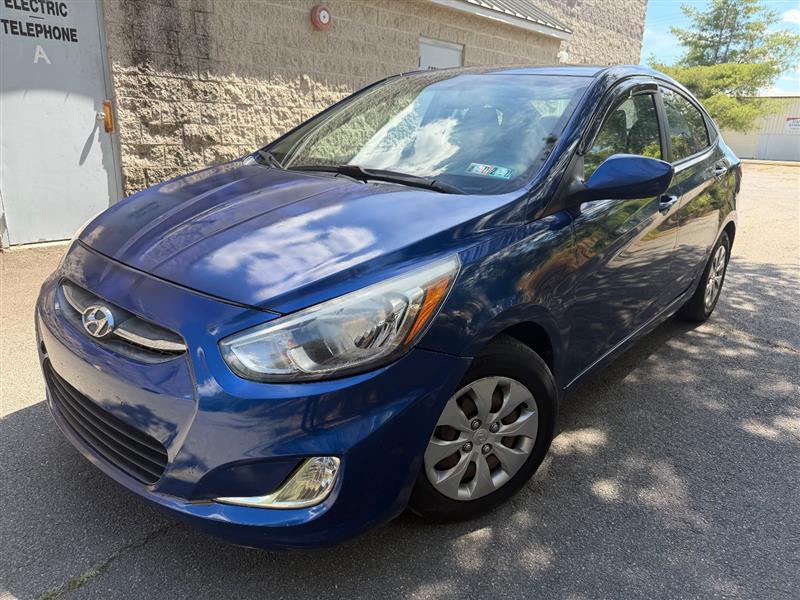2016 Hyundai Accent SE 4-Door 6-Speed Automatic's photo