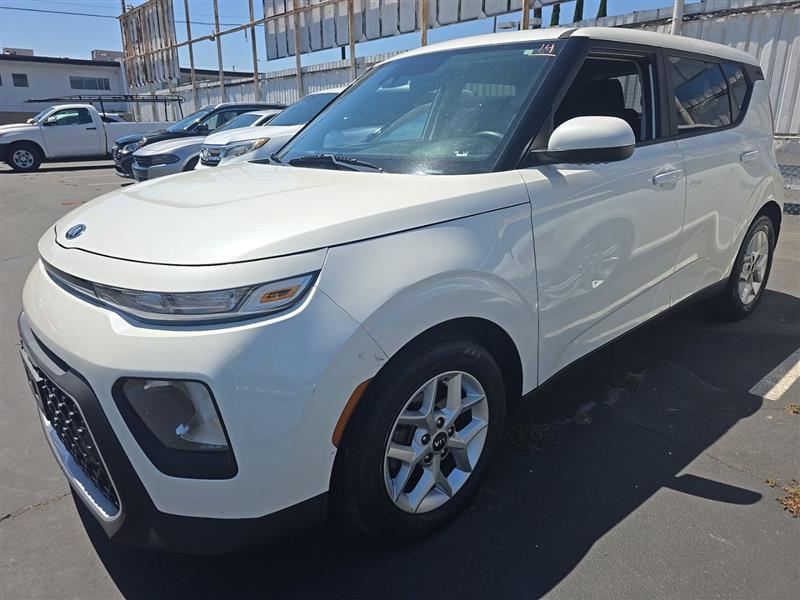 Snow White Pearl 2021 Kia Soul SUV / Crossover Front-Wheel Drive Automatic