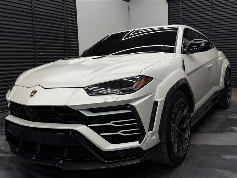 2019 Lamborghini Urus Base