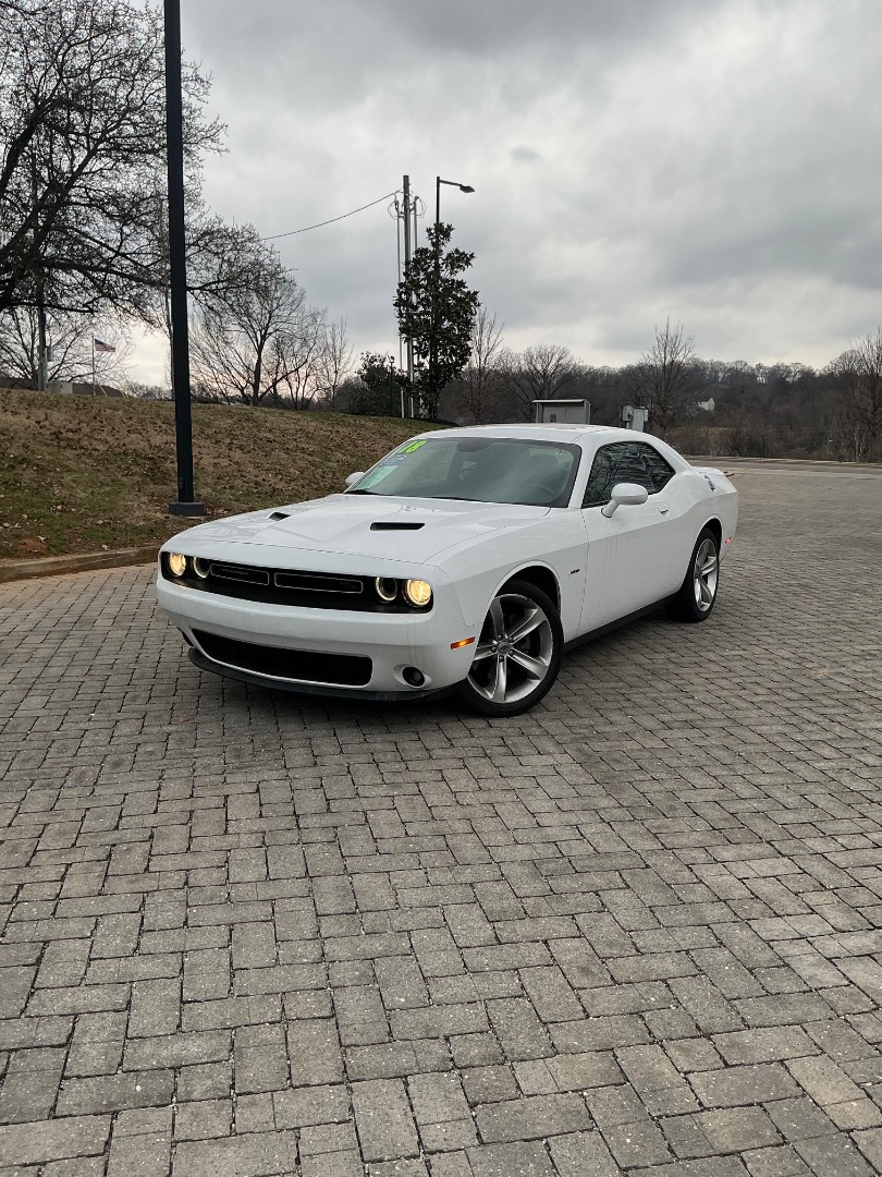 2018 Dodge Challenger R/T's photo