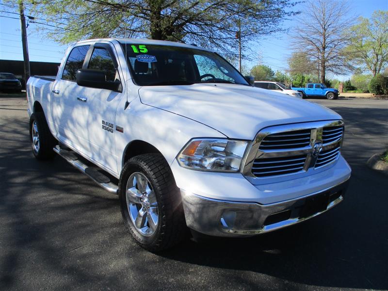 White 2015 RAM 1500 Big Horn Crew Cab 4WD Pickup Truck Four-Wheel Drive Automatic