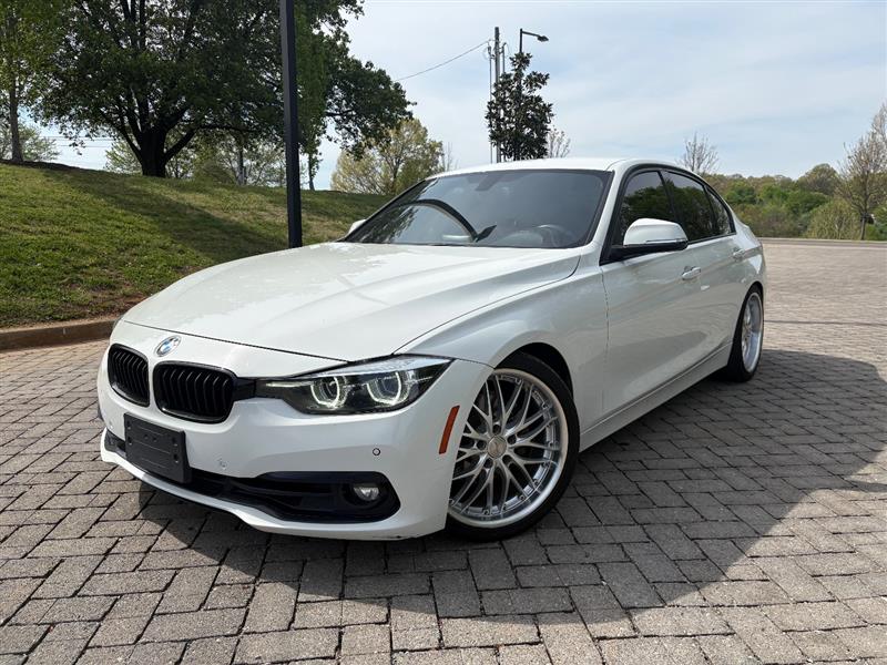 White 2018 BMW 3 Series 330i Sedan RWD Sedan Rear-Wheel Drive Automatic