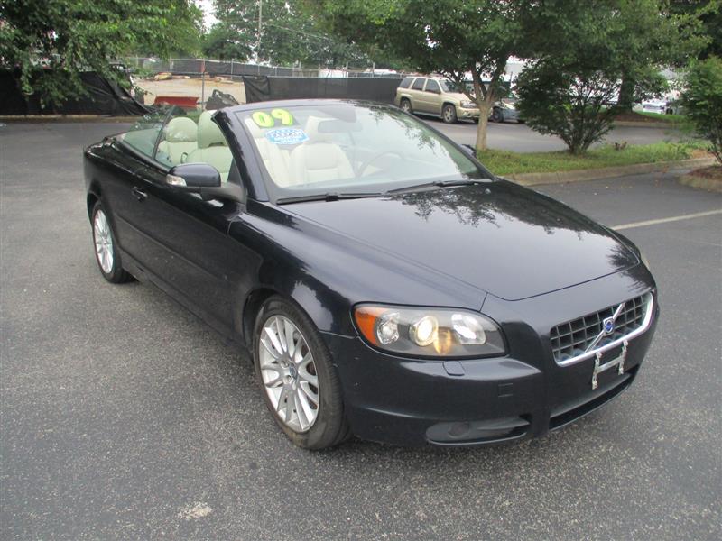 Blue 2009 Volvo C70 Convertible Front-Wheel Drive