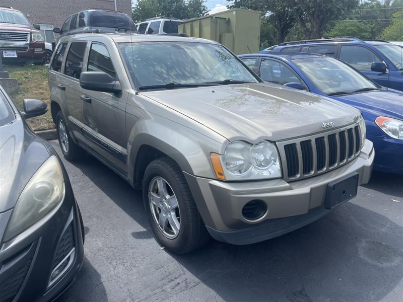 2005 JEEP GRAND CHEROKEE Laredo