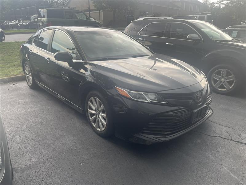 2018 TOYOTA CAMRY LE